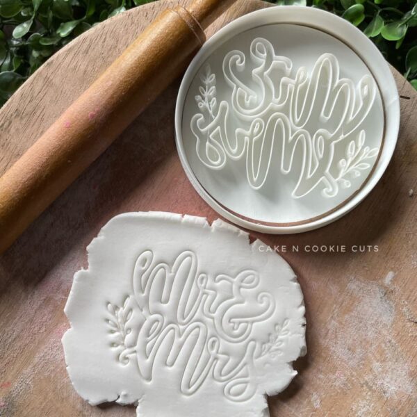 mr&mrs-stamp-cookie