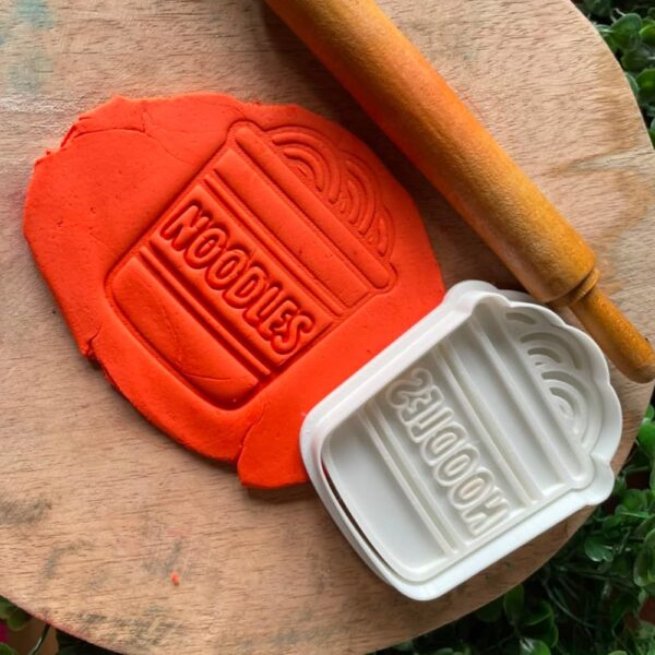 instatnt-noodle-cup-cutter