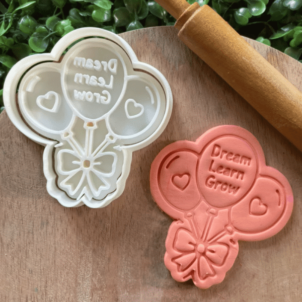 dream-learn-grow-balloons-cutter
